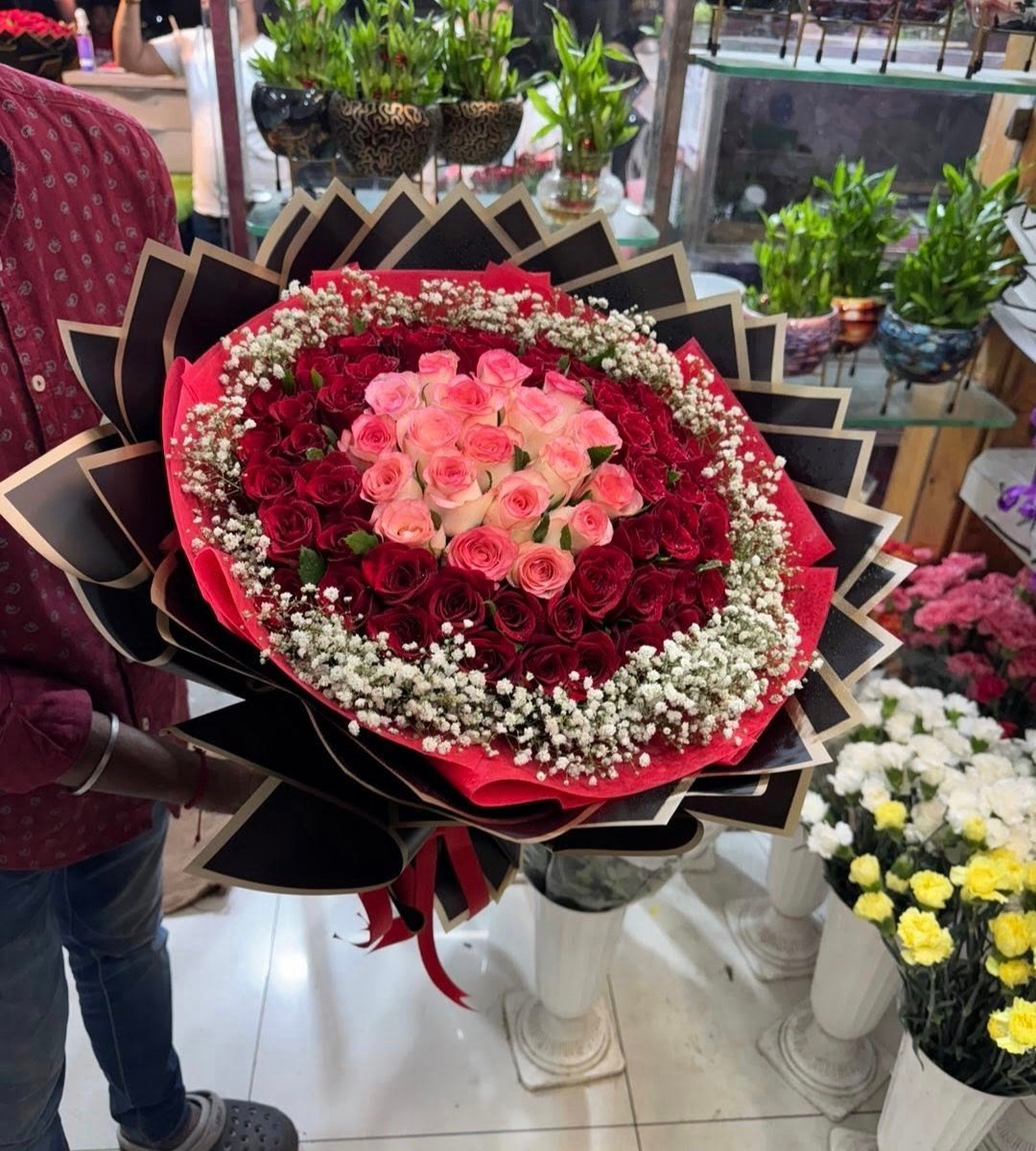 Red pink rose bouquet